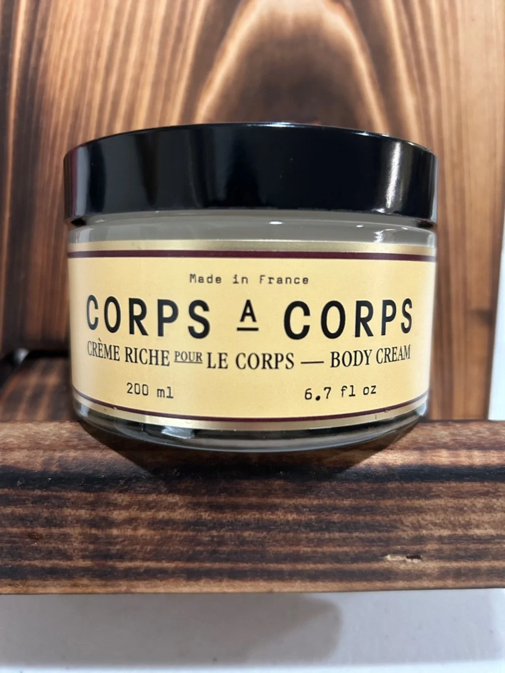 Le Corp Body Cream Jar in Cream and Black
